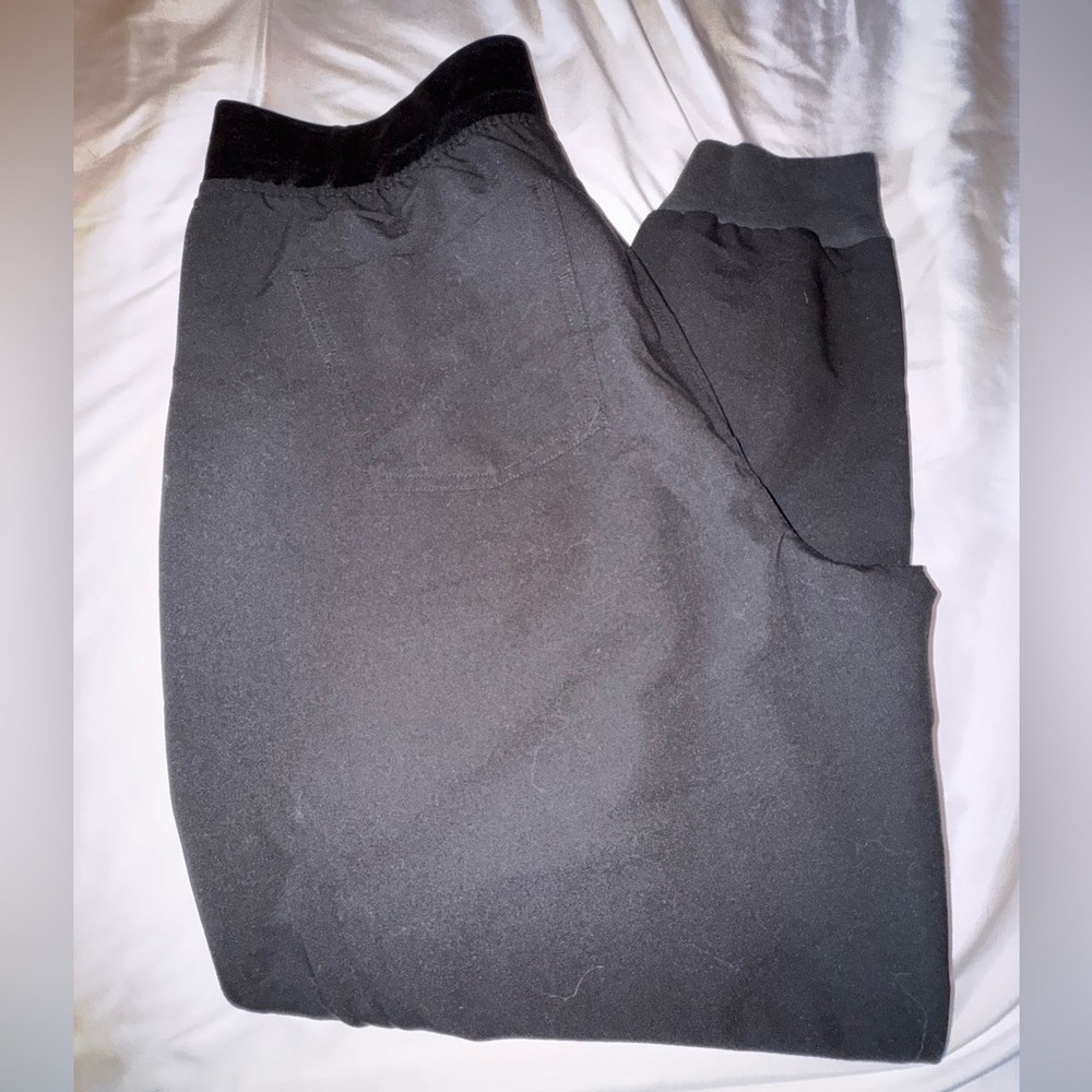Figs Women's Black Zamora Joggers